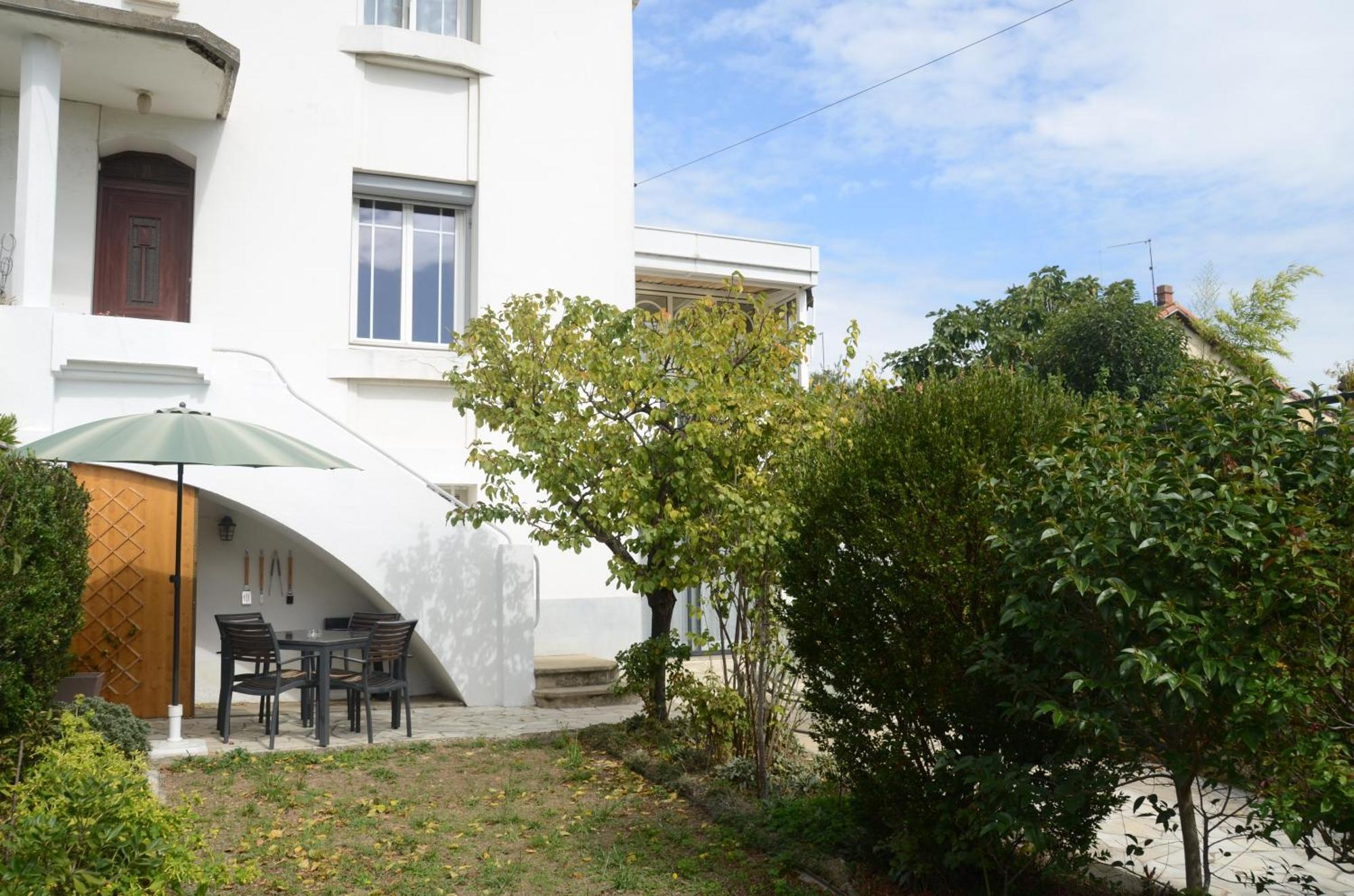 Jardin Du Petit Gatsby Apartment Carcassonne Exterior photo